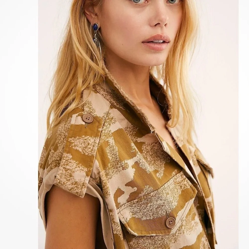 FREE PEOPLE SAHARA SUNSETS CAMOUFLAGE MINI DRESS SIZE SMALL - Picture 2 of 4
